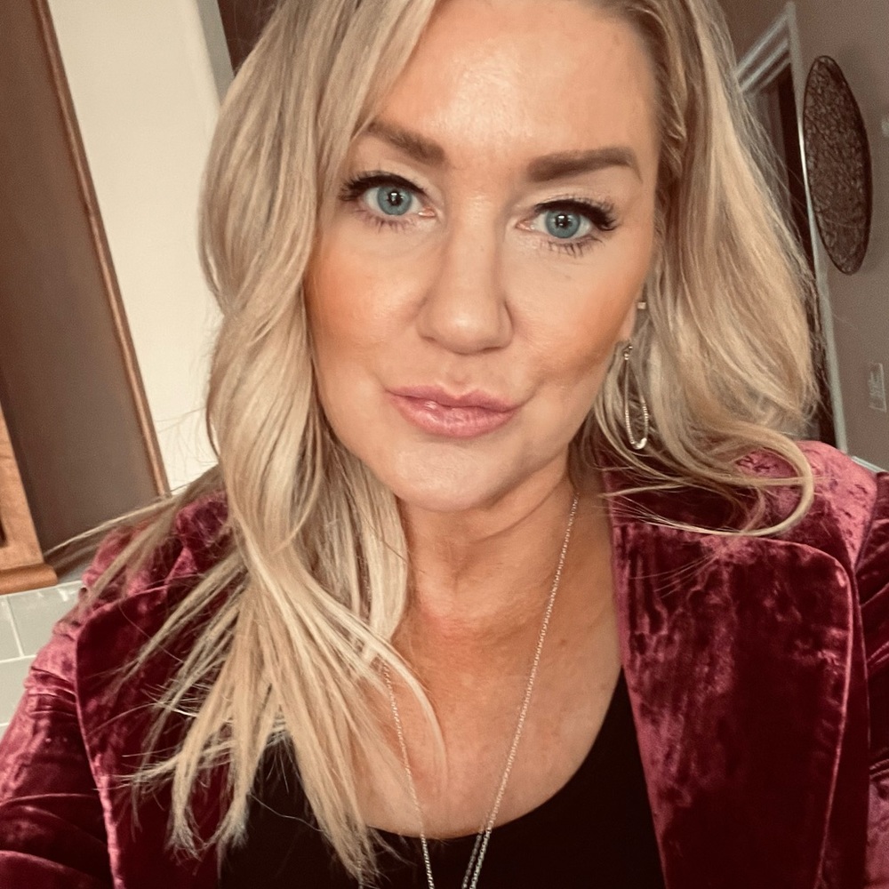 Meet your Posher, Julie